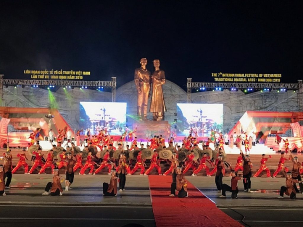平定史诗之夜艺术节目