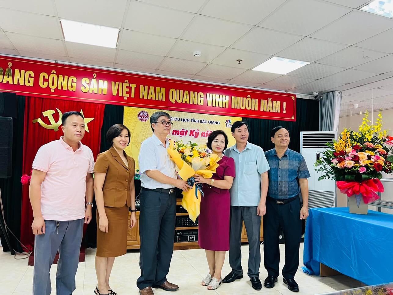 Hiệp hội Du lịch tỉnh Bắc Giang tổ chức hội nghị sơ kết 9 tháng và gặp mặt hội viên nhân kỷ niệm 42 năm kỷ niệm ngày du lịch thế giới