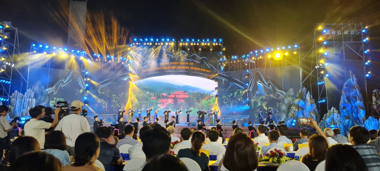 Tham gia chương trình du lịch “Qua những miền di sản Việt Bắc” lần thứ XIV và Lễ hội Thành Tuyên năm 2023