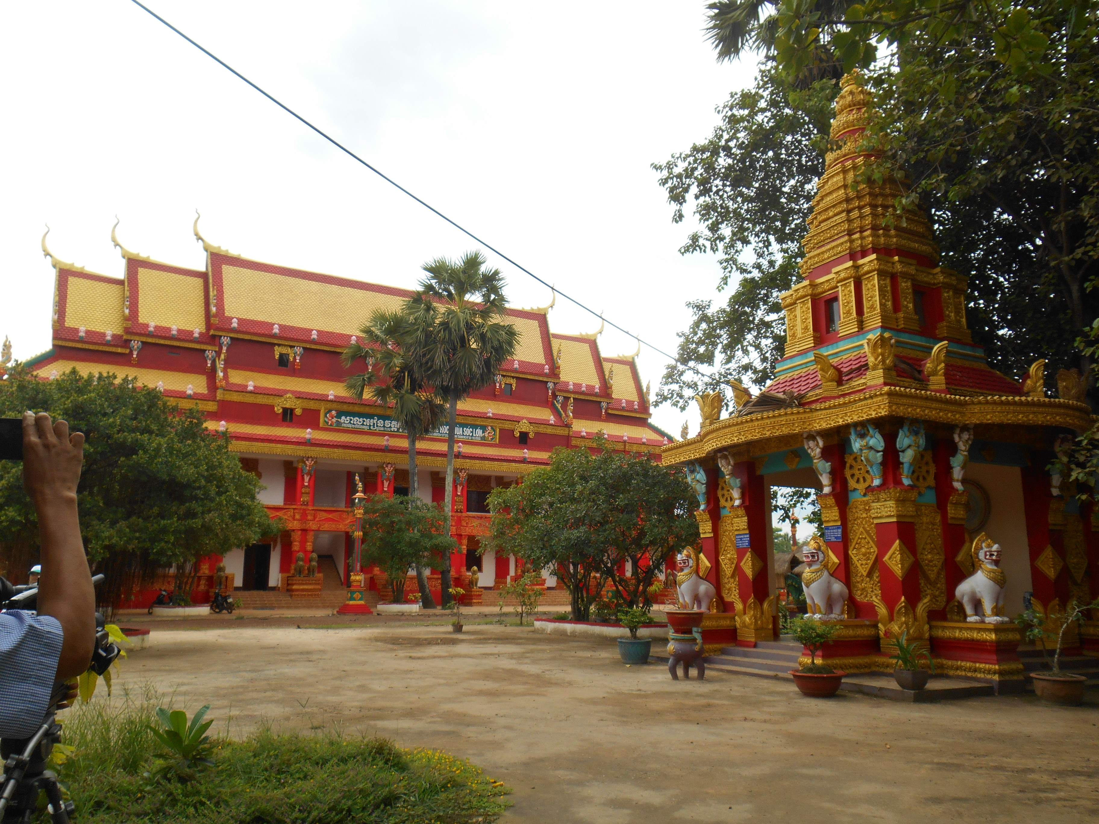 Độc đáo ngôi chùa Khmer cổ nhất ở Bình Phước