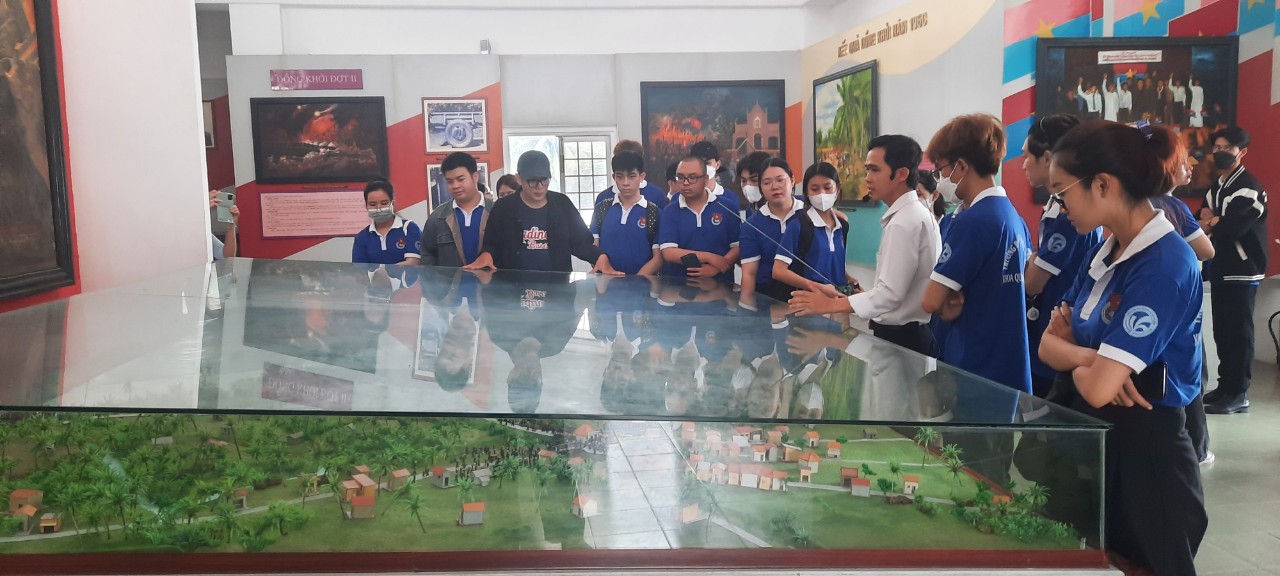 Hướng phát triển du lịch thông minh huyện Mỏ Cày Nam