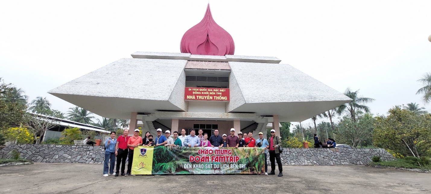 Following spring, together promoting tourism in the Coconut Land