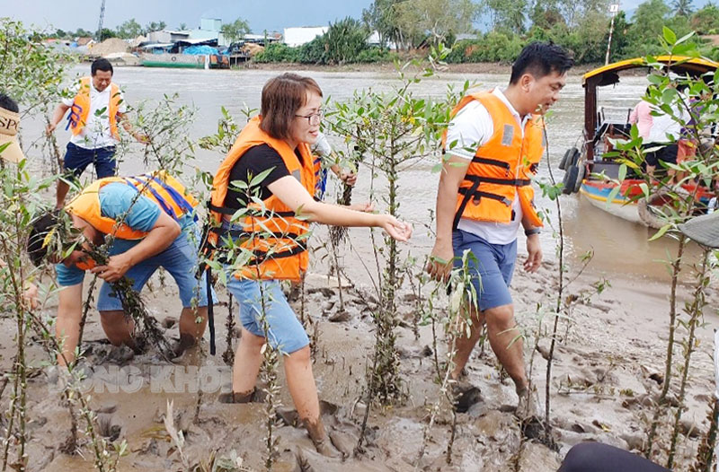 Emphasizing green tourism development