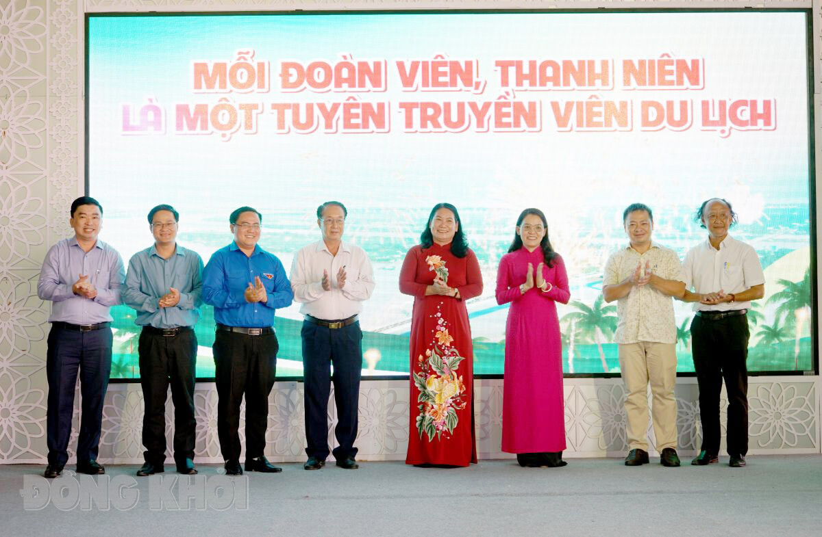 Phát động “Mỗi đoàn viên, thanh niên là một tuyên truyền viên du lịch”.