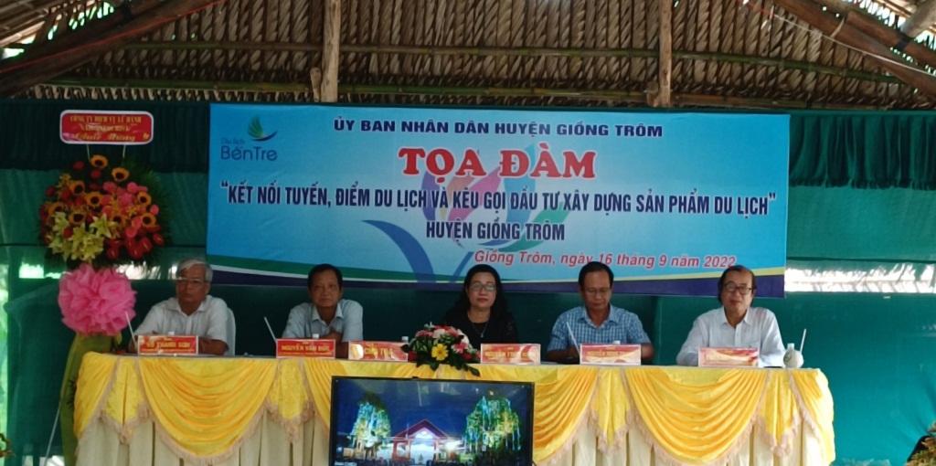 Seminar on tourism development in the period 2020 - 2025, orientation to 2030 in Giong Trom district