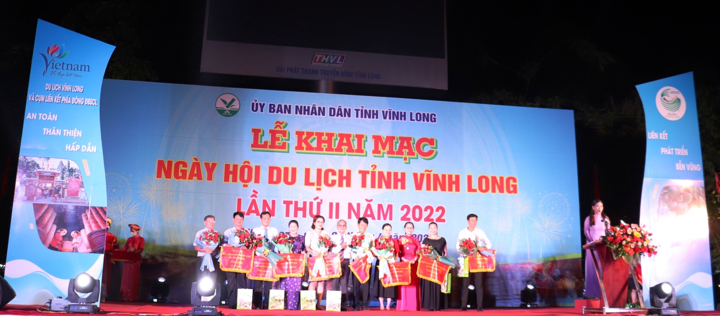 Bến Tre tham dự Ngày hội Du lịch tỉnh Vĩnh Long lần II năm 2022