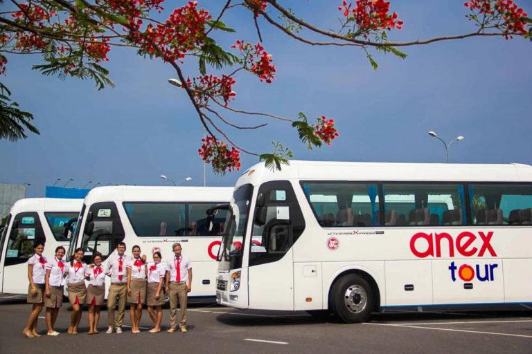 Tour tiêu chuẩn