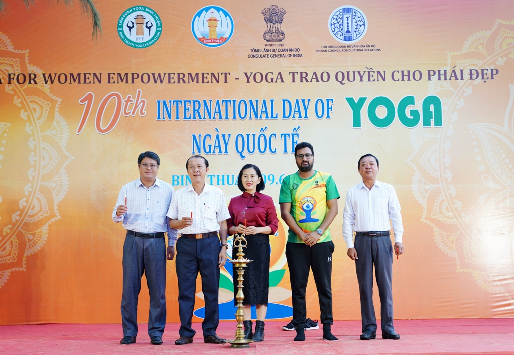 Binh Thuan organizes activities to celebrate International Yoga Day 2024