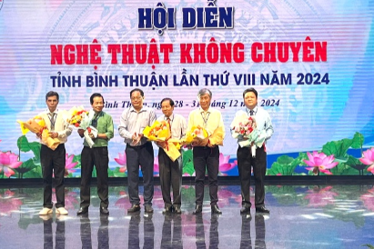 Khai mạc Hội diễn Nghệ thuật không chuyên tỉnh Bình Thuận năm 2024