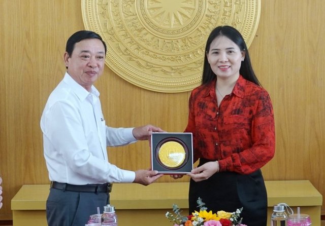 Implement a cultural, sports and tourism cooperation program between Binh Thuan and Tuyen Quang