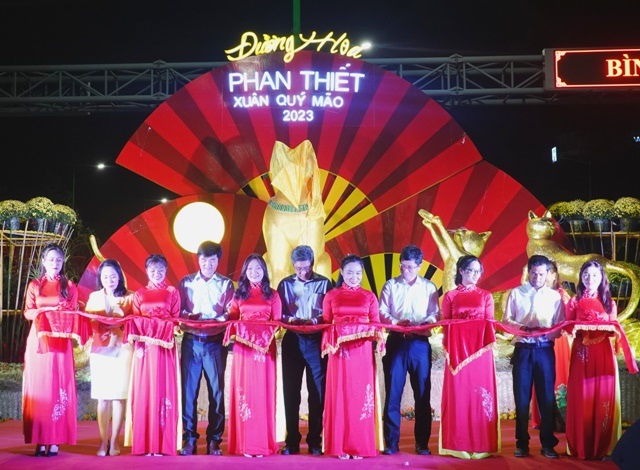 Phan Thiet Spring Flower Street in the Year of the Rabbit officially welcomes visitors