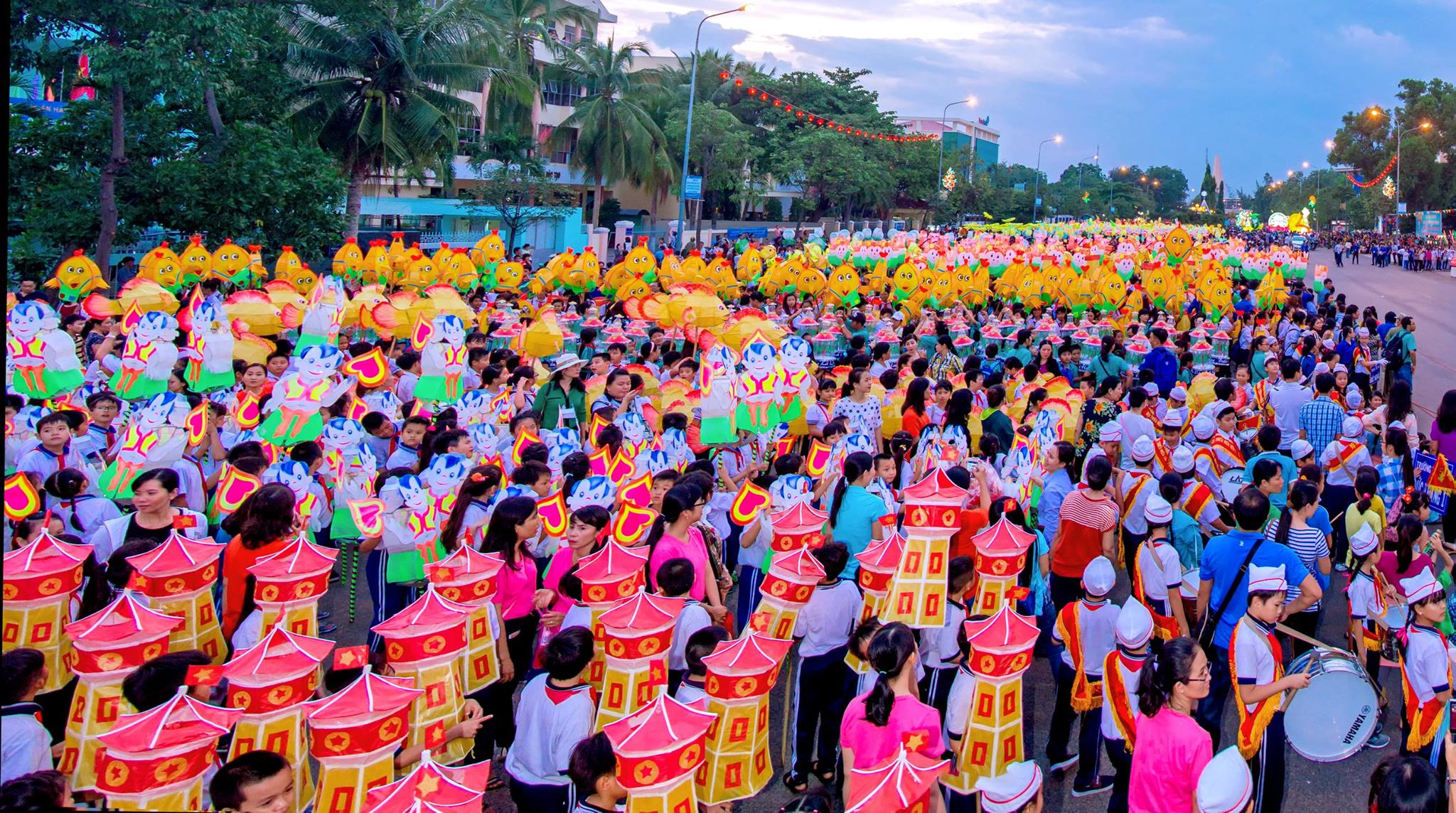 Khởi động Lễ hội rước đèn Trung thu thành phố Phan Thiết năm 2023