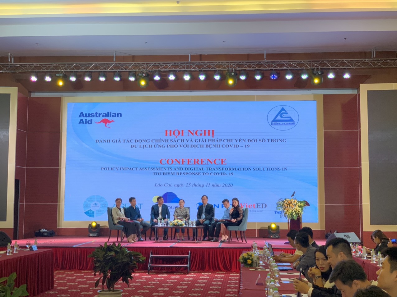 Lao Cai organizes a conference to assess the impact of policies and solutions for digital transformation in tourism in response to the COVID-19 epidemic