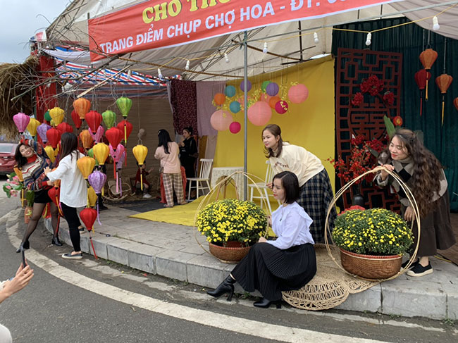 Hội chợ hoa xuân Tết Tân Sửu thành phố Lào Cai năm 2021