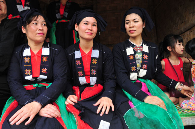 Trang phục dân tộc Sán Chay
