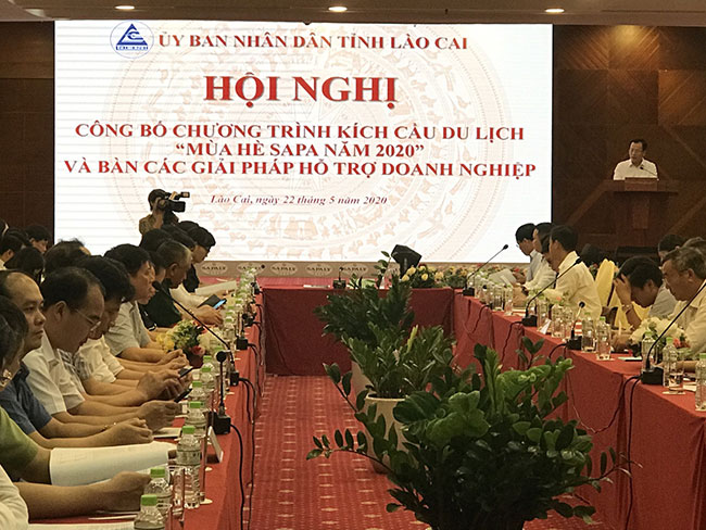 Lao Cai organizes a conference to announce the stimulus package for tourism in 2020 and discuss solutions to support businesses