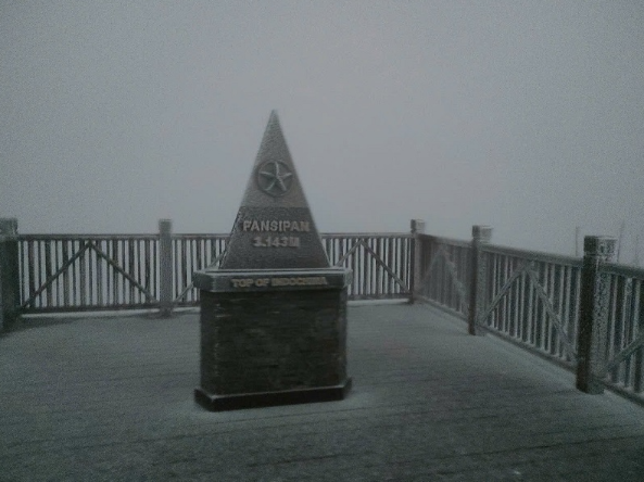 Admire Beautiful ice and snow on the peak of Fansipan