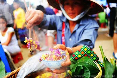 Enjoy the sticky color of Nung Dinh people in Muong Khuong