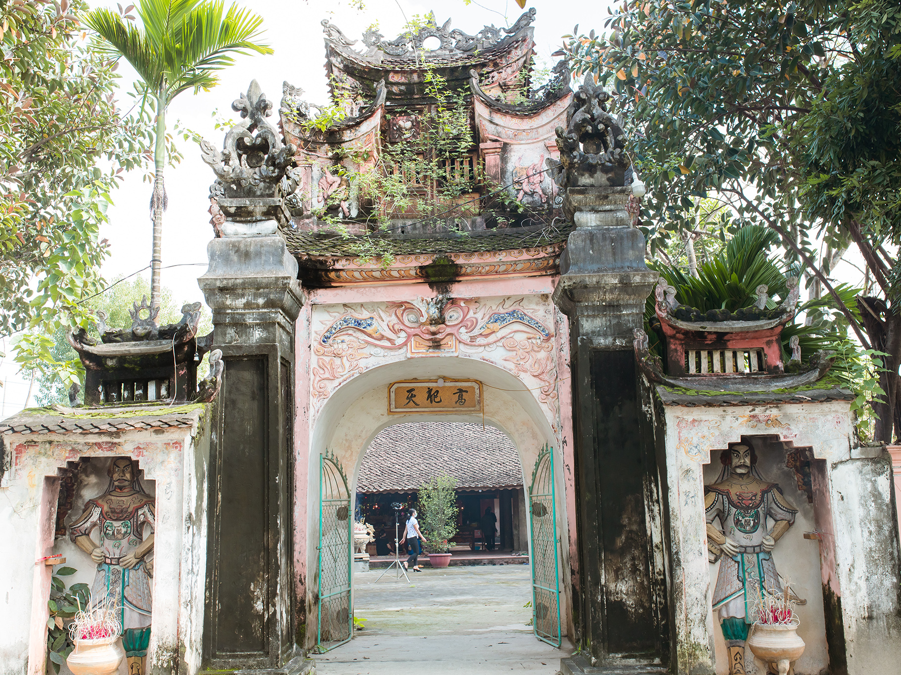 Duc Hoang Temple