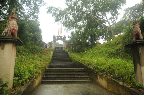 Ba Chua Che Temple