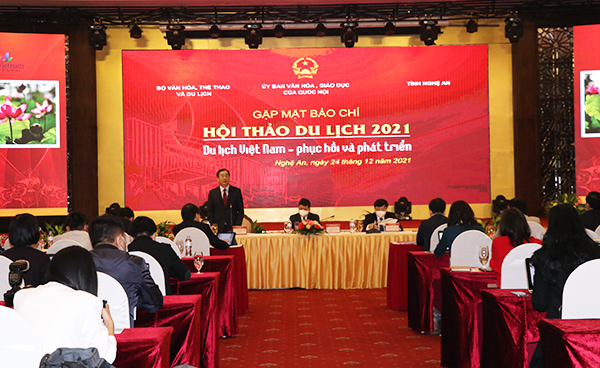 Hội thảo Du lịch năm 2021 được tổ chức tại thị xã Cửa Lò, Nghệ An