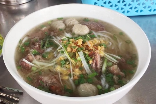 Bún bò mọc