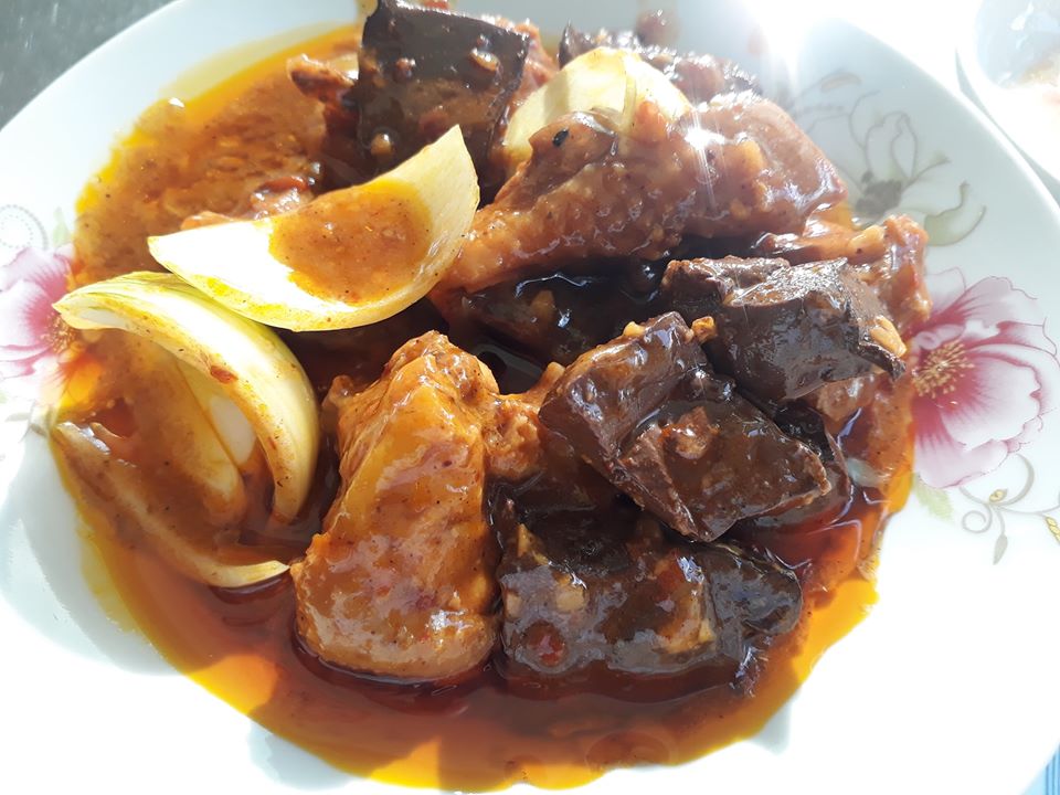 Cơm cari bò