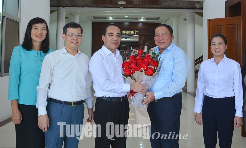 The delegation of the Ministry of Culture, Sports and Tourism worked in Tuyen Quang