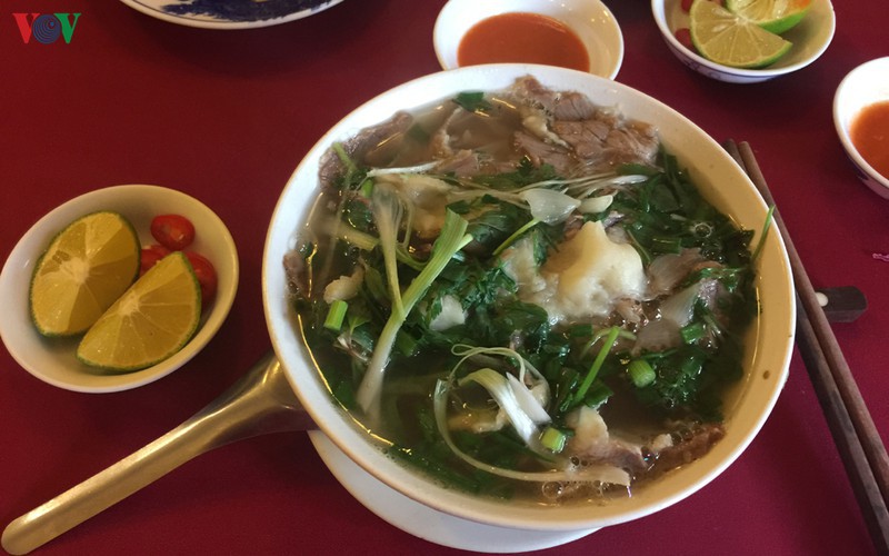 How to make cuisine become a "specialty" of Vietnam tourism?