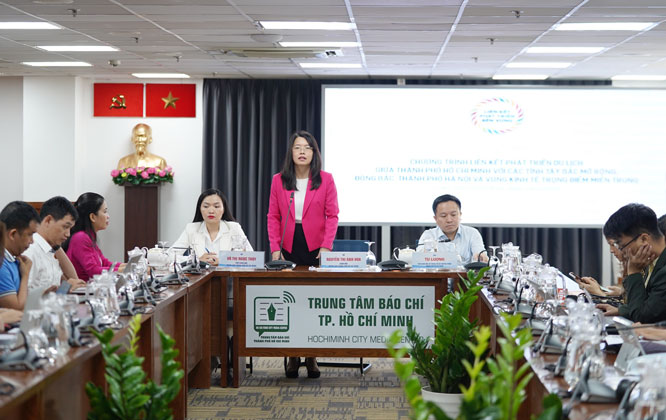 Ho Chi Minh City promotes tourism links with 21 provinces and cities 
