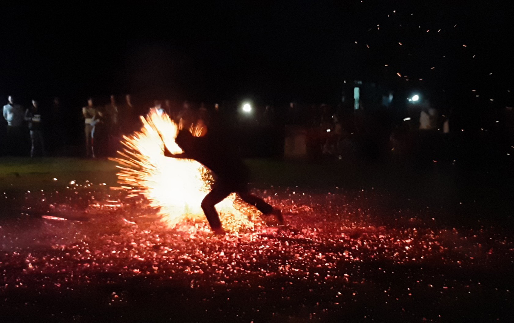 Admire the fire dance festival of the Pa Then ethnic group
