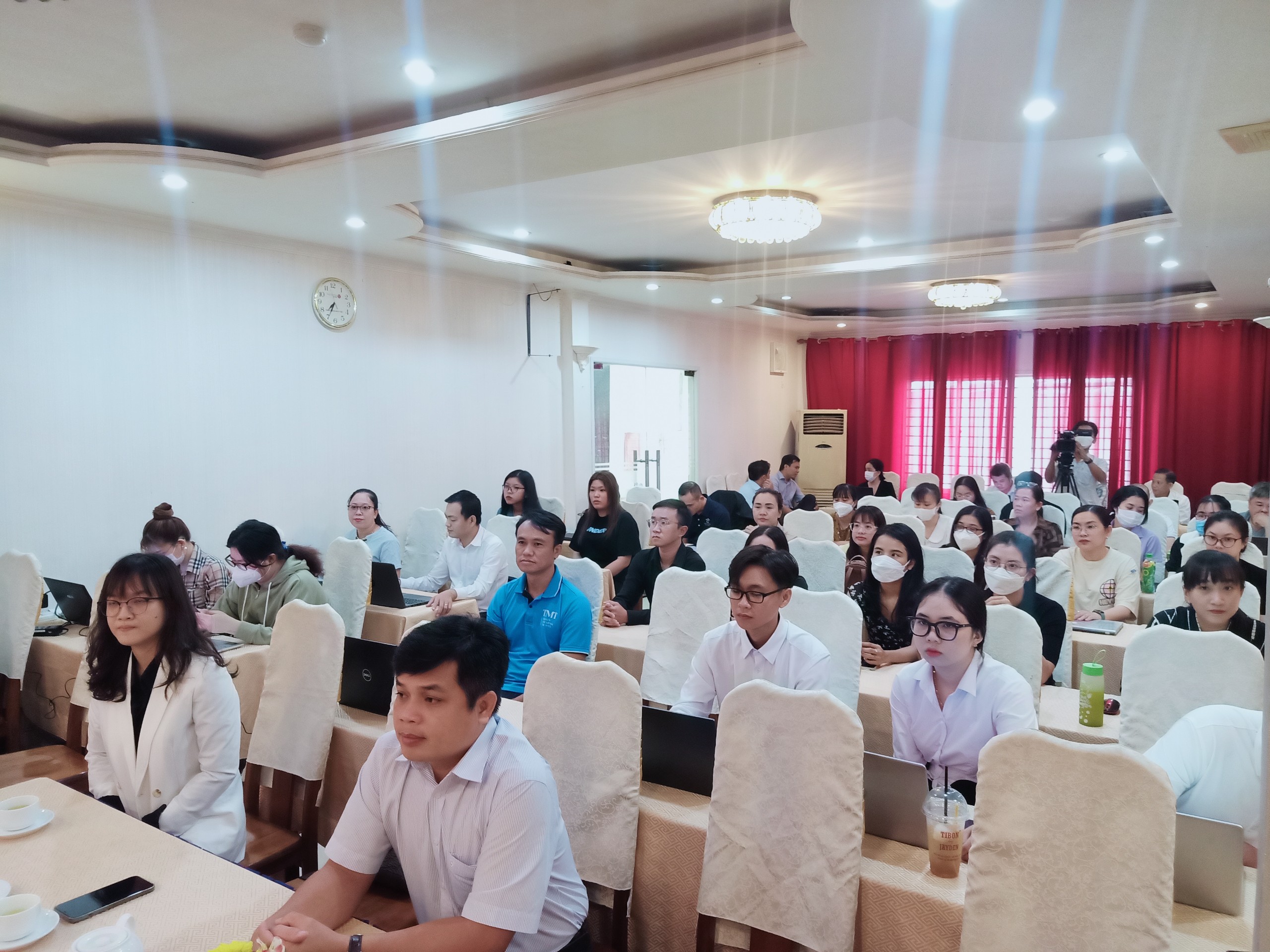 An Giang Investment and Trade Promotion Center trains "Skills to build effective content marketing on social networks"