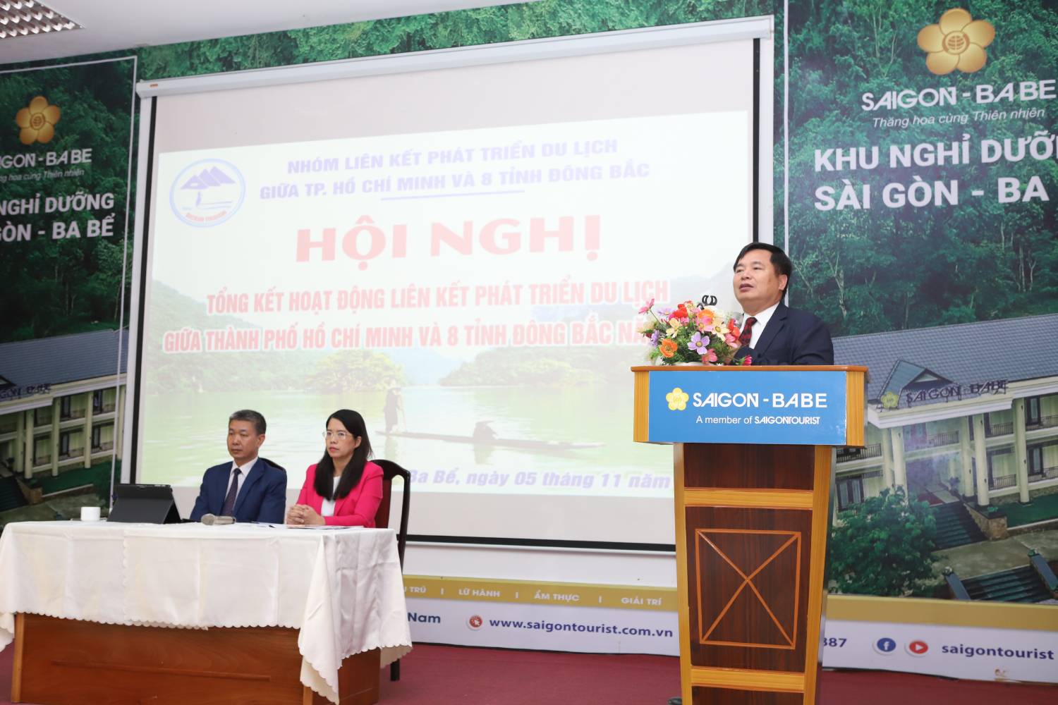 Tiến sĩ Nguyễn Anh Tuấn, Viện trưởng Viện Nghiên cứu Phát triển du lịch phatr biểu tại Hội nghị