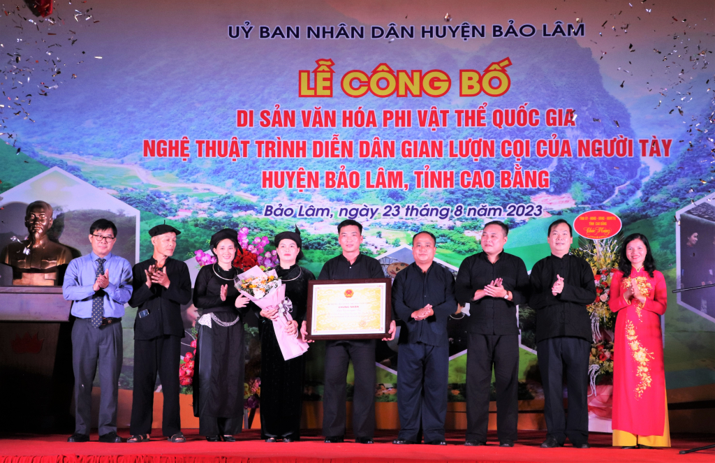 Công bố di sản văn hóa phi vật thể Quốc gia nghệ thuật trình diễn dân gian Lượn Cọi của người Tày huyện Bảo Lâm
