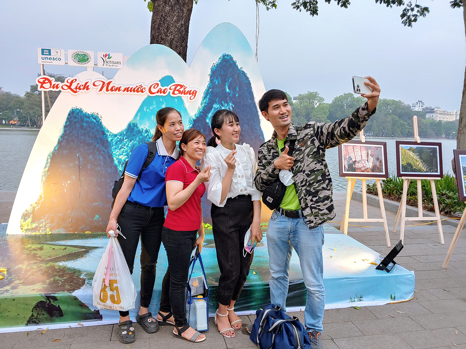 Video: Đặc sắc văn hóa du lịch Non nước Cao Bằng tại "Tuần văn hóa du lịch 6 tỉnh Việt Bắc và Hà Nội"