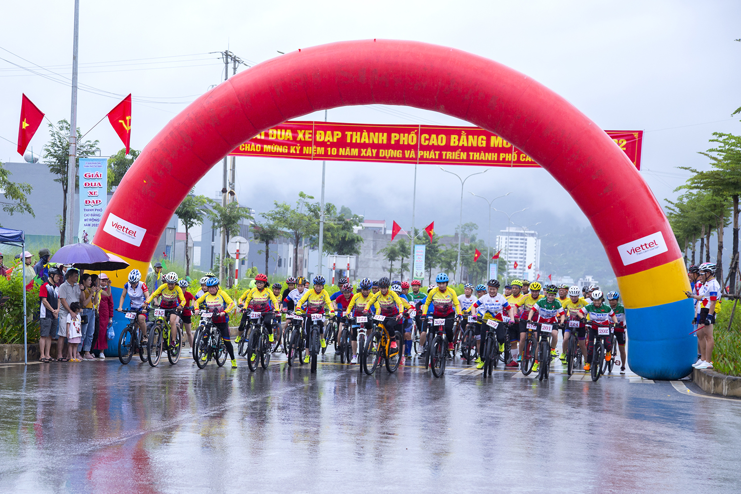 Giải đua xe đạp thành phố Cao Bằng mở rộng năm 2022