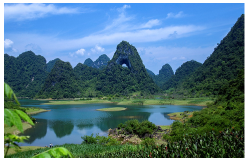 Mắt Thần Núi và sông Quây Sơn của Cao Bằng lọt vào Top 7 Ấn tượng Việt Nam 2022