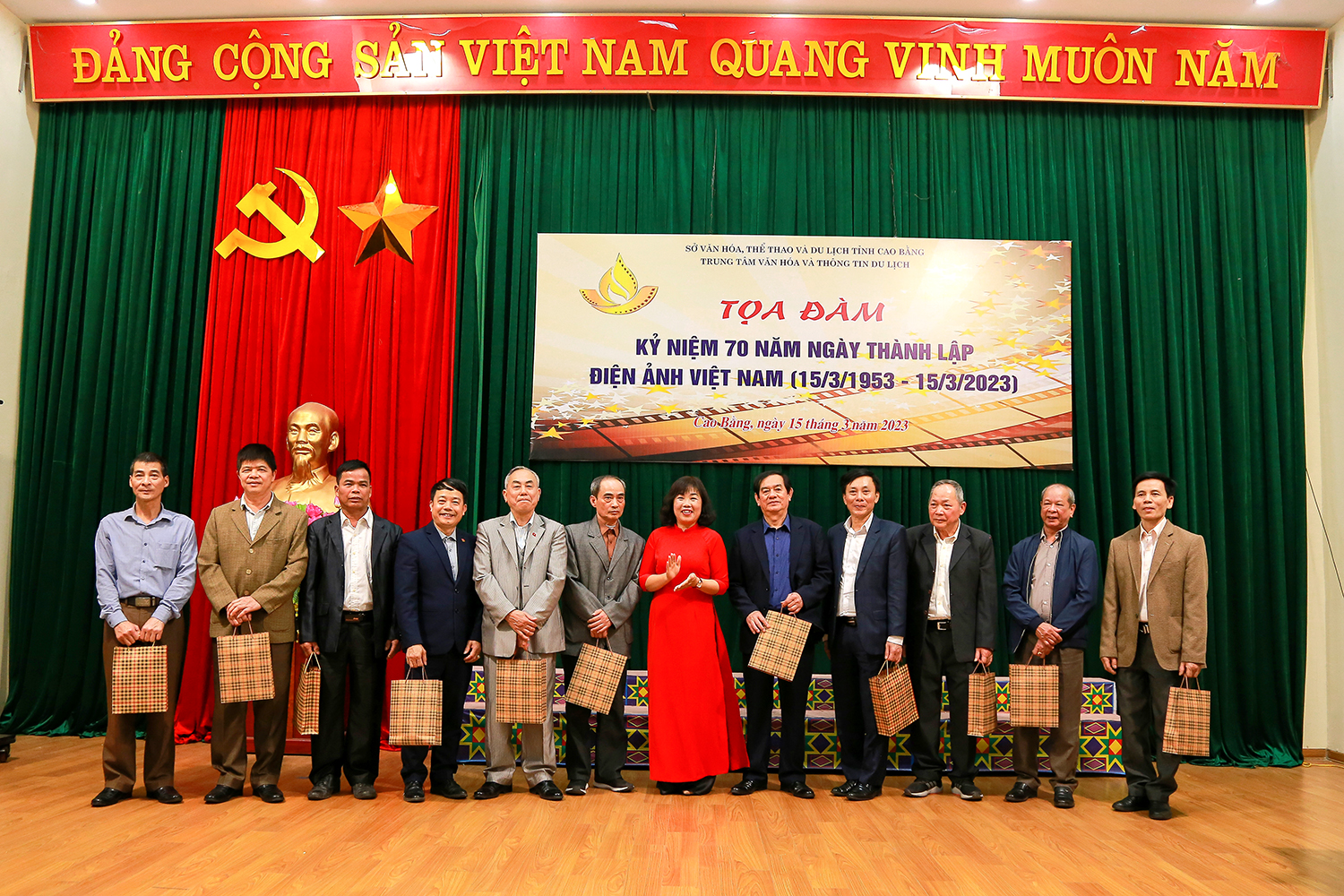 Cao Bằng tổ chức tọa đàm Kỷ niệm 70 năm Ngày Điện ảnh cách mạng Việt Nam