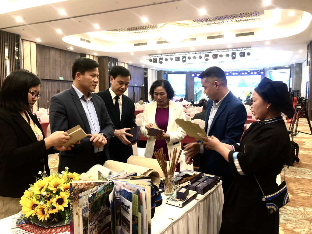 Công viên địa chất toàn cầu UNESCO Non nước Cao Bằng phát triển 57 thành viên đối tác