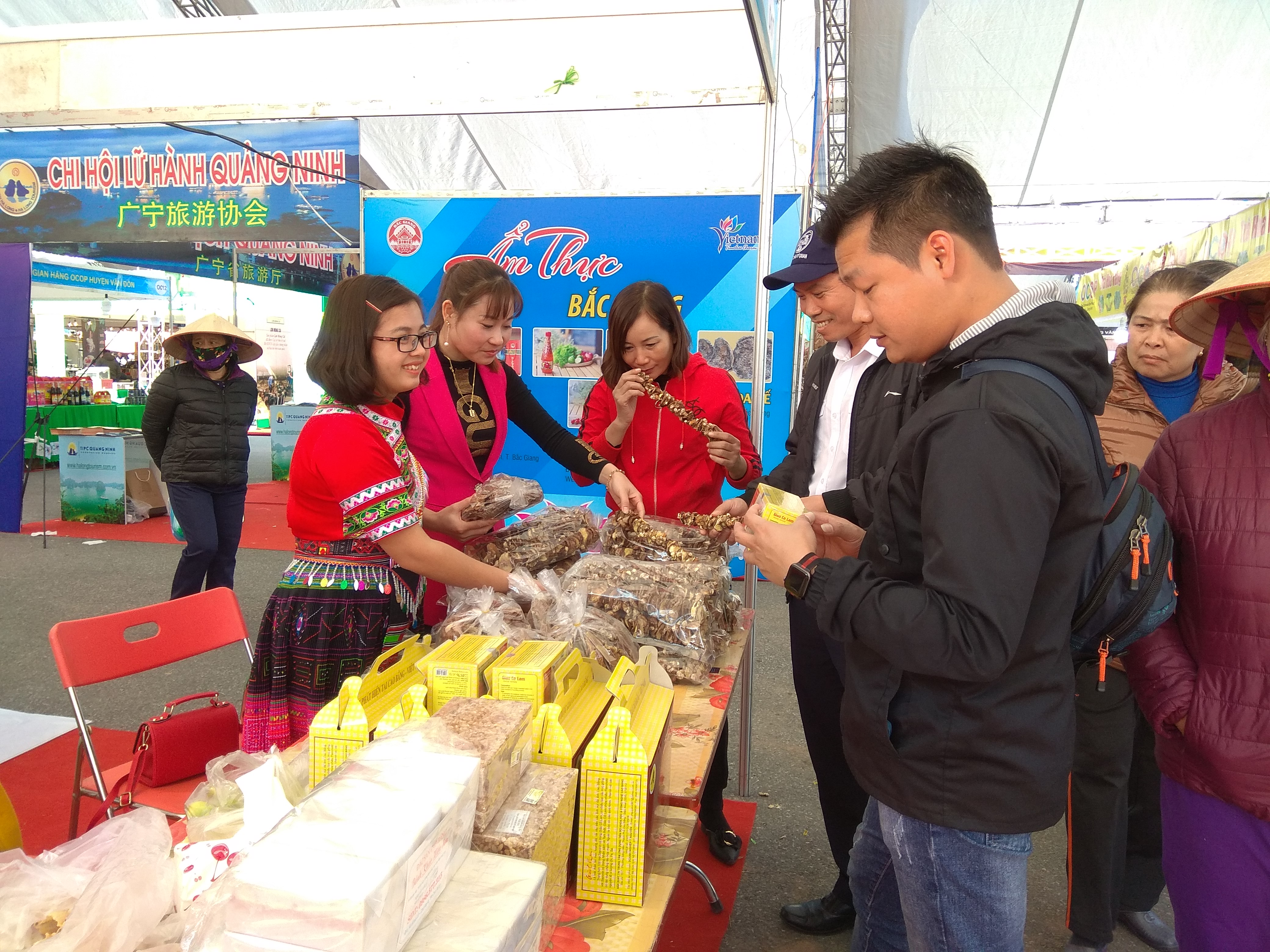 Cao Bằng tham gia Hội chợ Thương mại, du lịch quốc tế Việt – Trung năm 2019