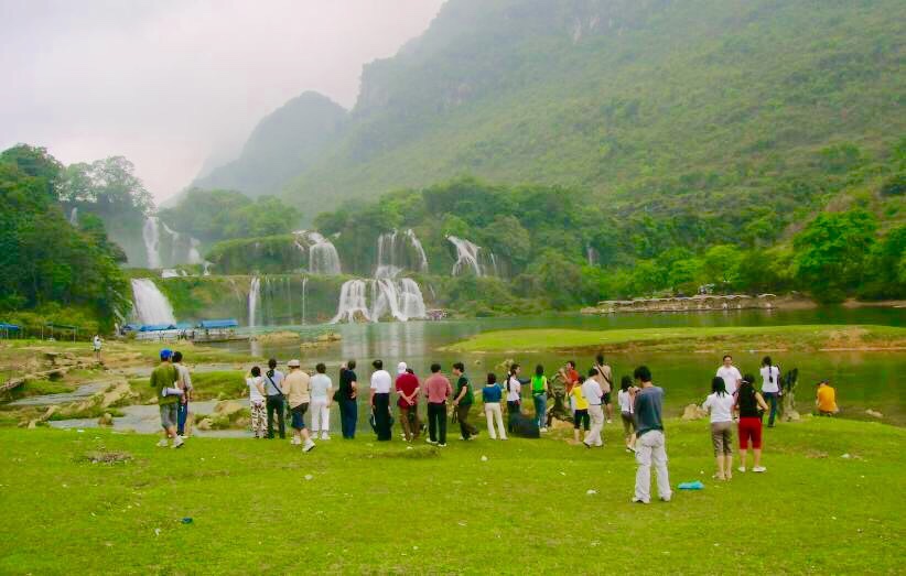 Tháng 6, khoảng 50.000 lượt khách đến Cao Bằng