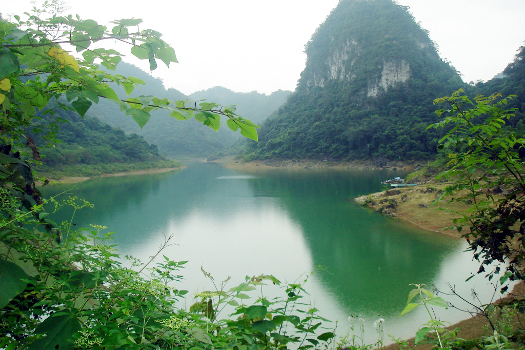 Hồ Thang Hen