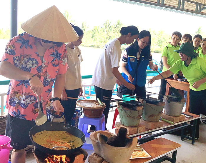Triển khai nhiều giải pháp thu hút du khách quốc tế 