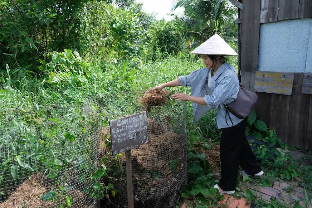 Người làm du lịch Cần Thơ chủ động đẩy lùi nạn rác thải