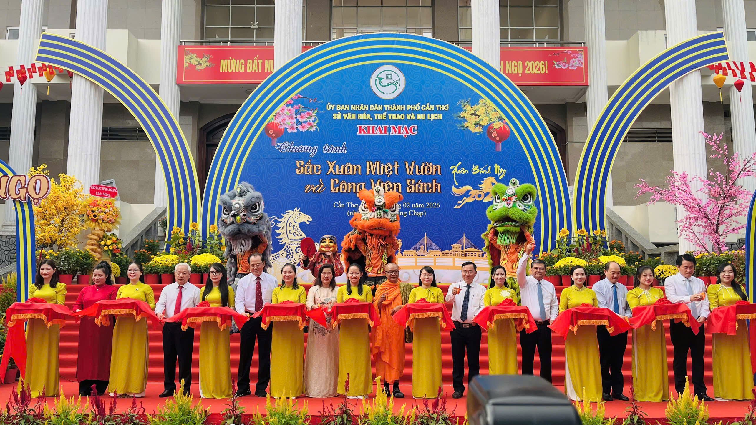 Khai mạc Chương trình Sắc Xuân miệt vườn và Công viên Sách Xuân Bính Ngọ 2026