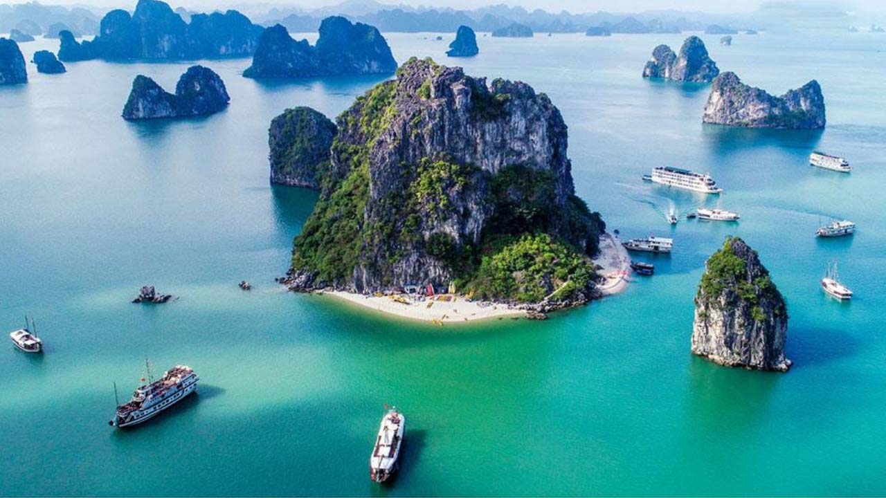 Du lịch Việt Nam “bội thu” với trên 30 giải thưởng hàng đầu châu Á tại World Travel Awards 2021