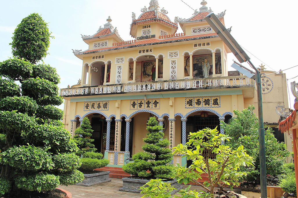  Hoi Linh Pagoda