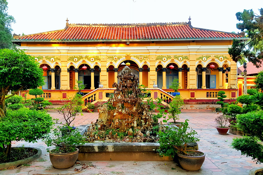  Nam Nha Pagoda