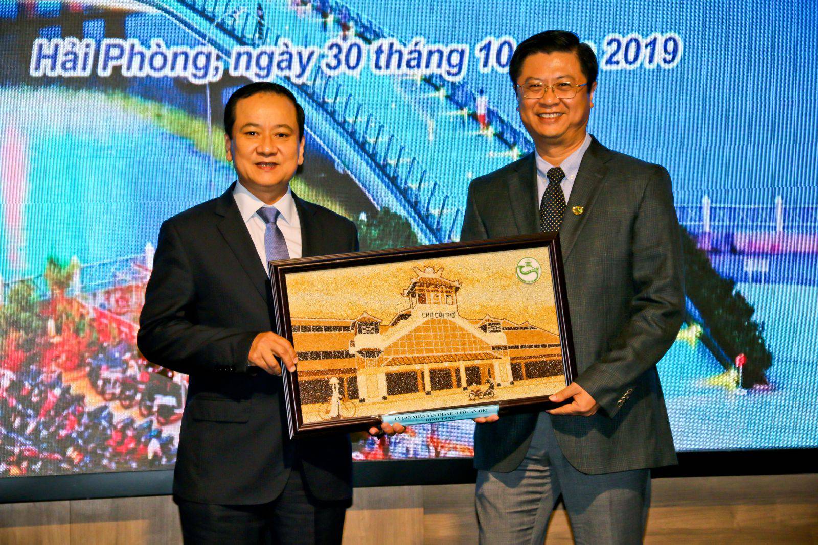 Connecting tourism development in Can Tho and Hai Phong