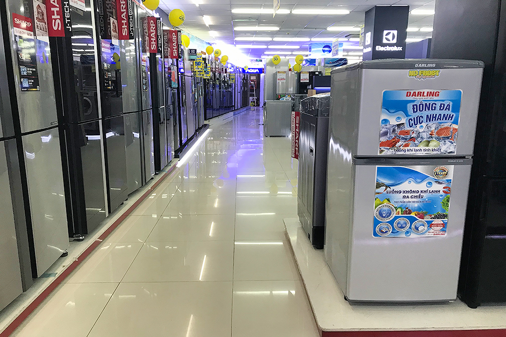  Cho Lon electronic supermarket